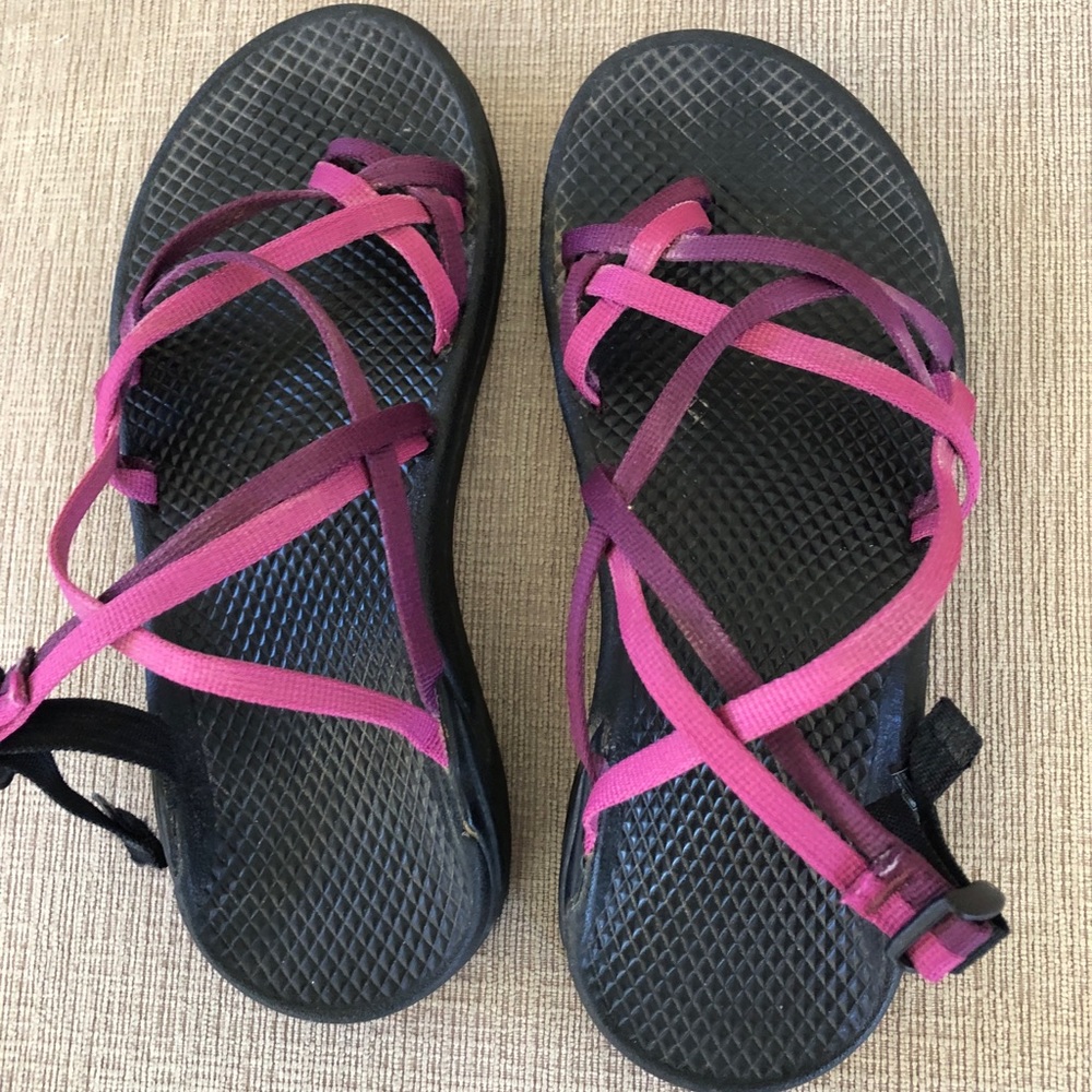 Women’s CHACO sandal. Size 6